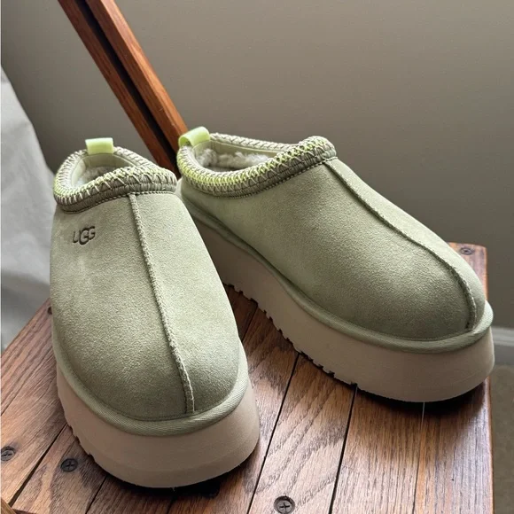 UGG Olive Suede Platform Tazz II Women's Slipper Muted Brass Size 10 New in box - Picture 1 of 11